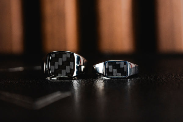 Carbon‑Fiber Hypercar Signet Ring – SCR